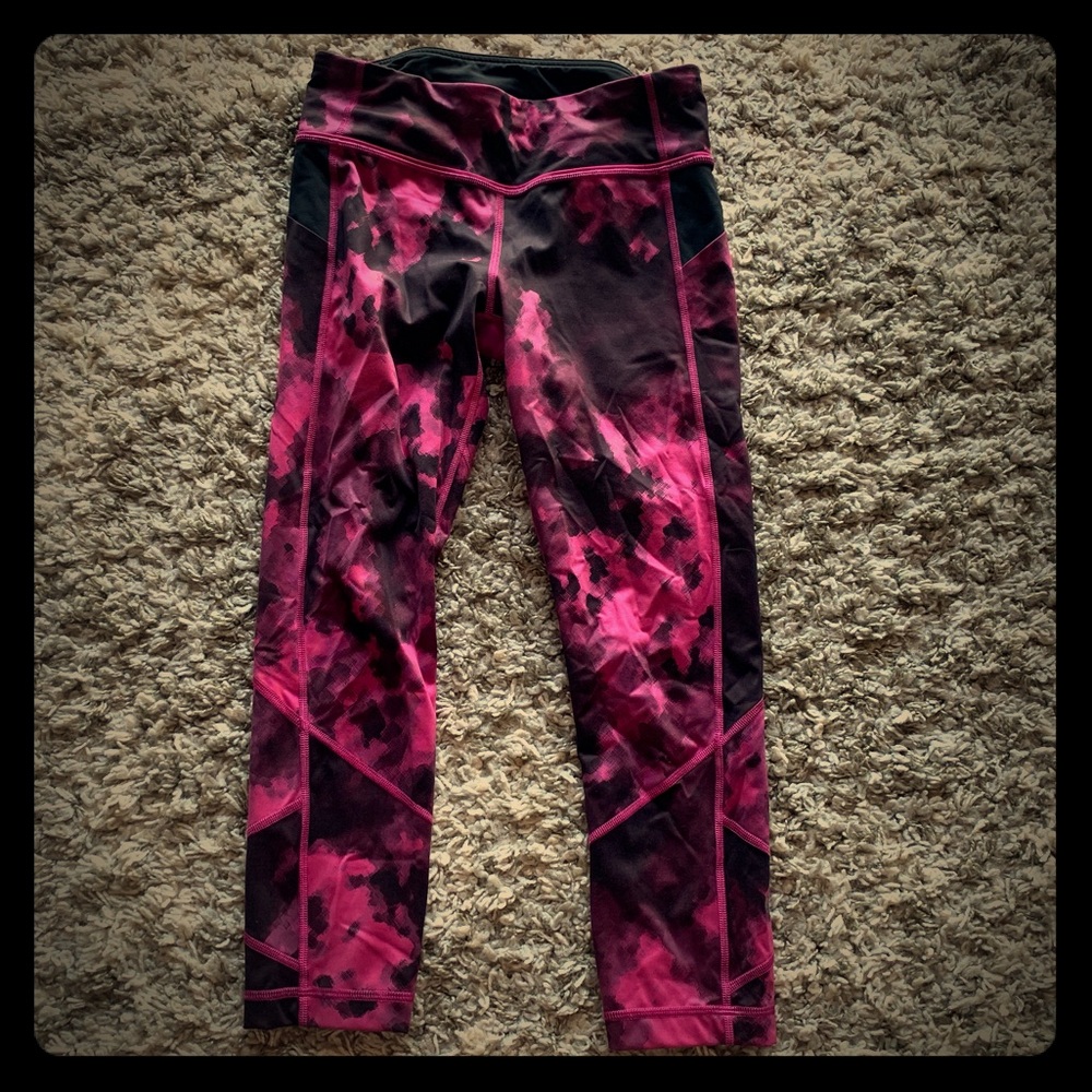 Lululemon leggings size 6!🖤